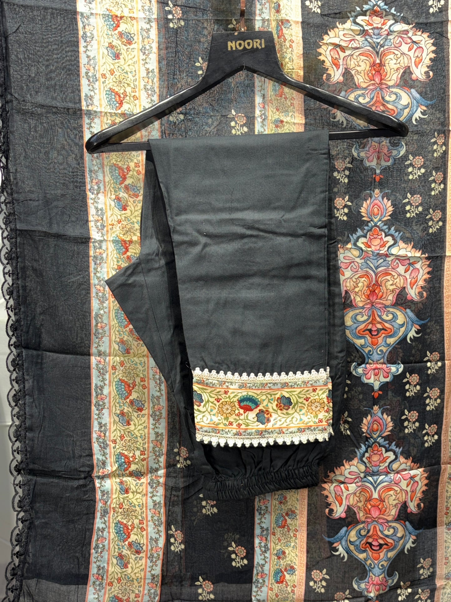 PAKISATANI DARK BLACK PRINTED SUIT
