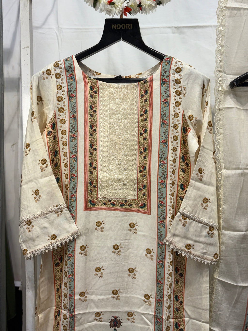 PAKISTANI LIGHT CREAM PRINTED SUIT
