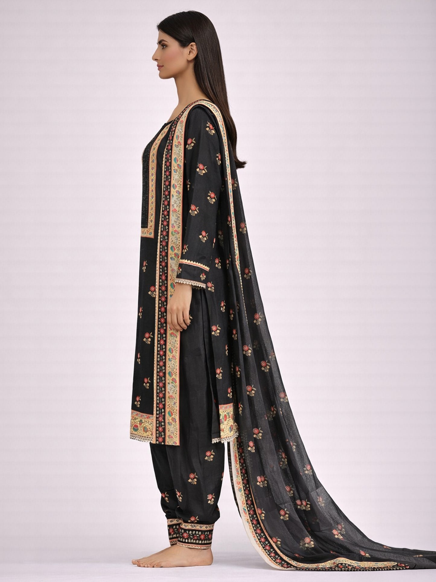 PAKISATANI DARK BLACK PRINTED SUIT