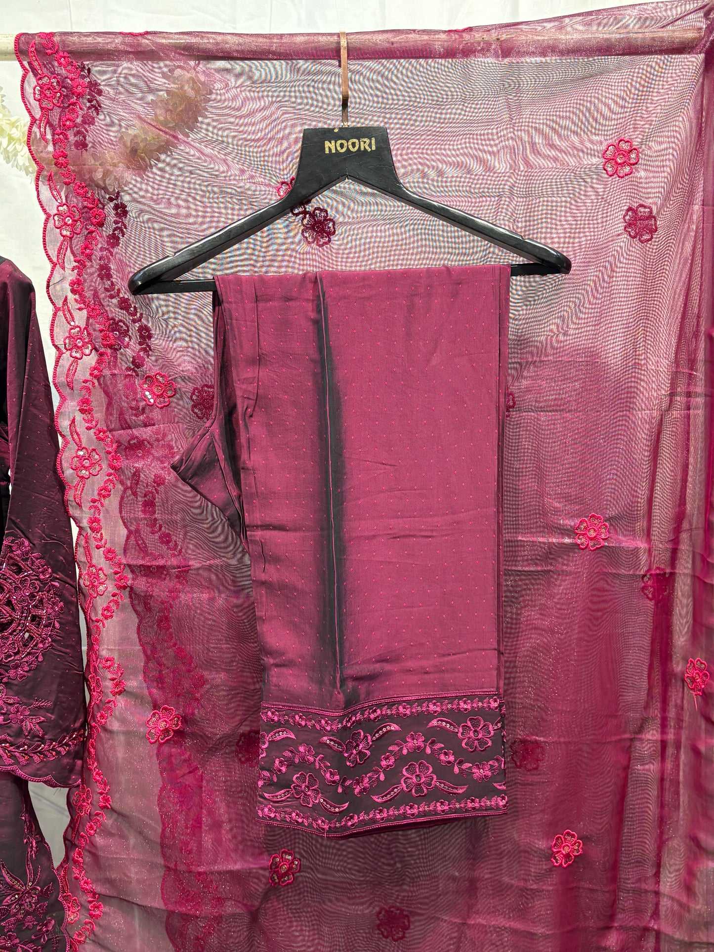 PAKISTANI PINK CUTWORK FARSHI SALWAR SUIT